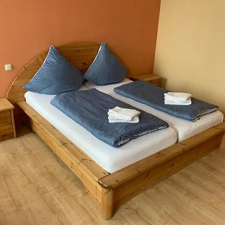 Zur Schleibruecke Pensjonat Boren